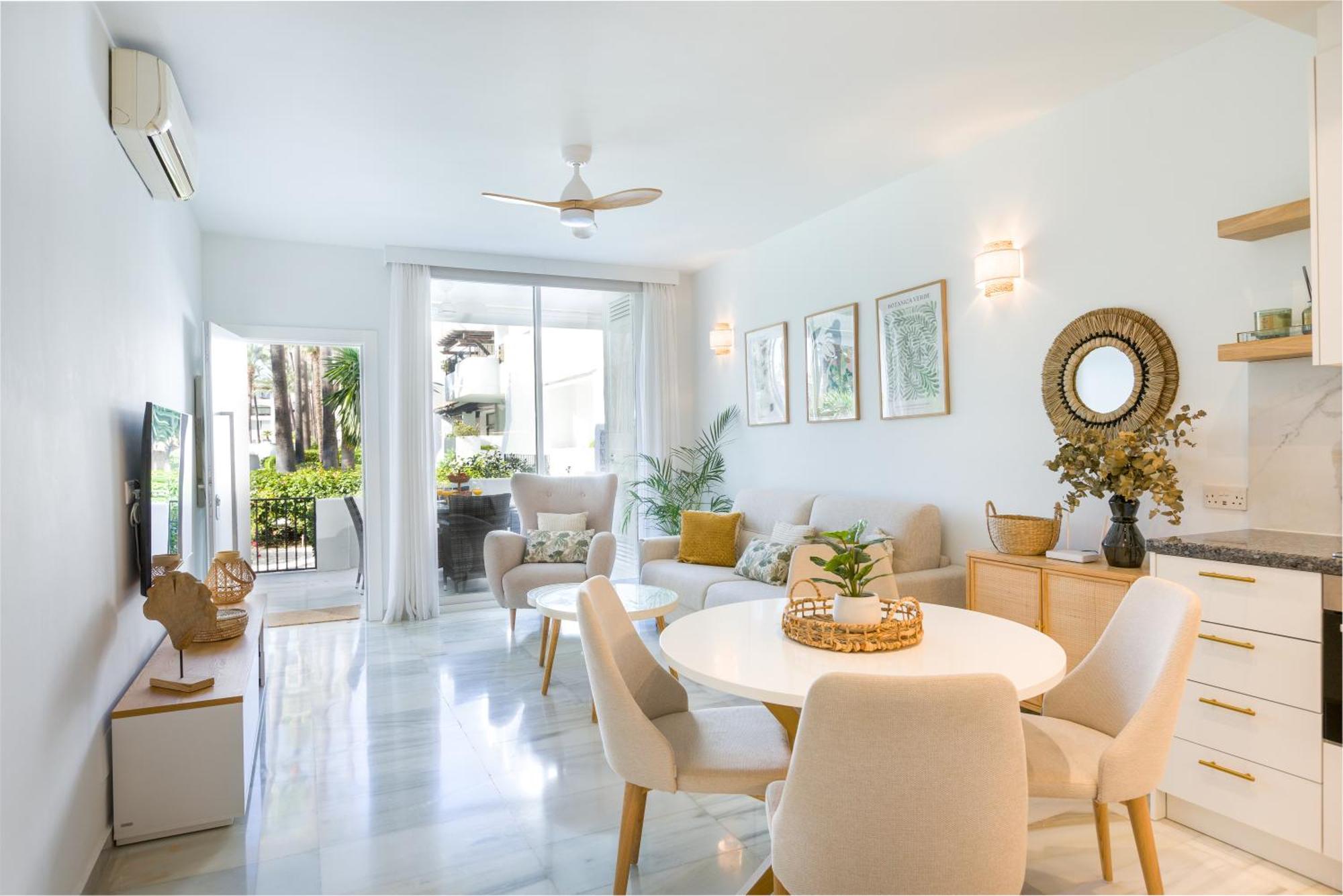 Urb, La Alcazaba 614 Y 642 Banus Apartment